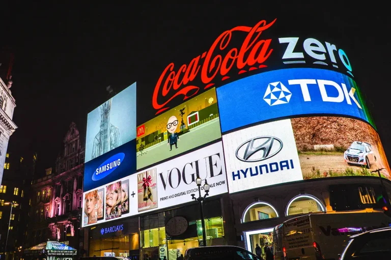 leadwall con nomi di brand famosi